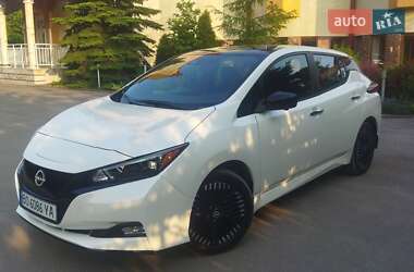 Хэтчбек Nissan Leaf 2024 в Тернополе
