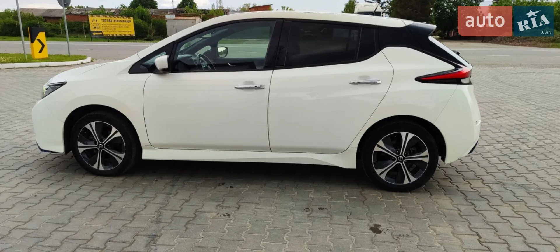 2020 Nissan Leaf - мініатюра 8