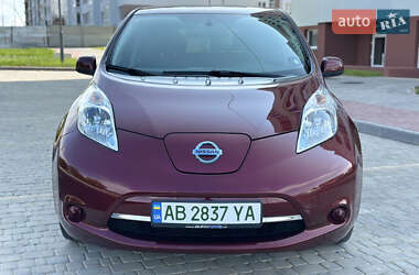Хэтчбек Nissan Leaf 2016 в 