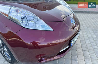 Хэтчбек Nissan Leaf 2016 в 