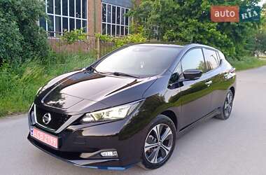 Хэтчбек Nissan Leaf 2019 в Черновцах