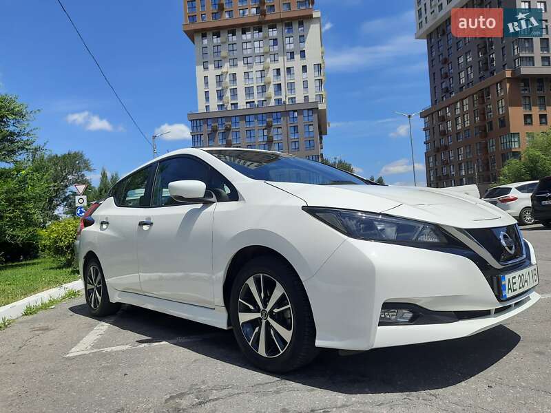 Хетчбек Nissan Leaf 2018 в Дніпрі фото 18 Хетчбек Nissan Leaf 2018 в Дніпрі
