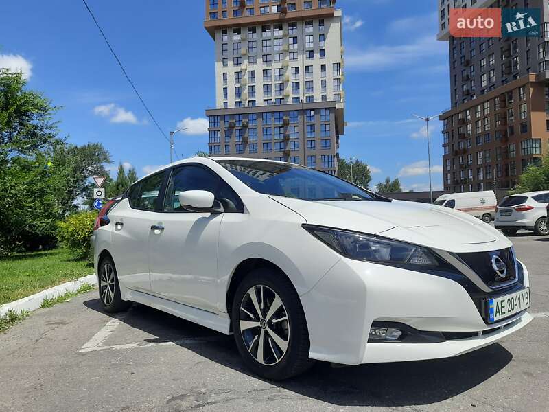 Хетчбек Nissan Leaf 2018 в Дніпрі фото 19 Хетчбек Nissan Leaf 2018 в Дніпрі