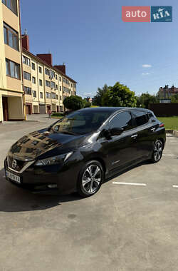 Хэтчбек Nissan Leaf 2018 в Львове