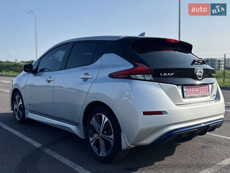 Хэтчбек Nissan Leaf 2019 в Ровно