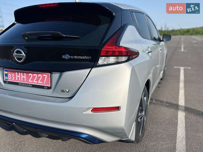 Хэтчбек Nissan Leaf 2019 в Ровно