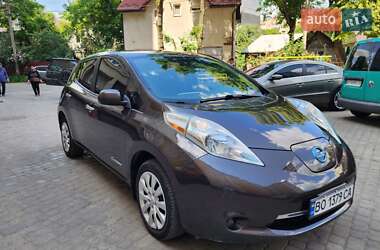 Хэтчбек Nissan Leaf 2015 в Ивано-Франковске
