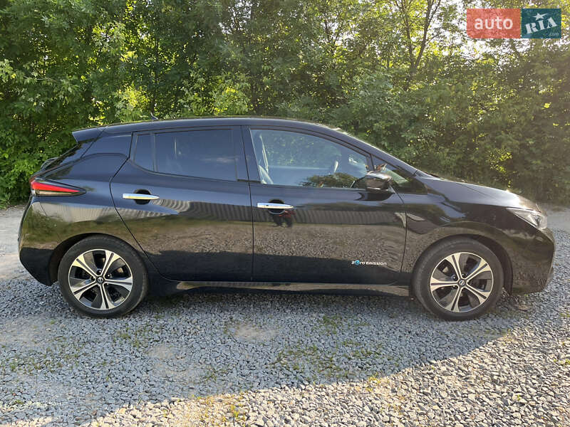 Хэтчбек Nissan Leaf 2018 в Ровно