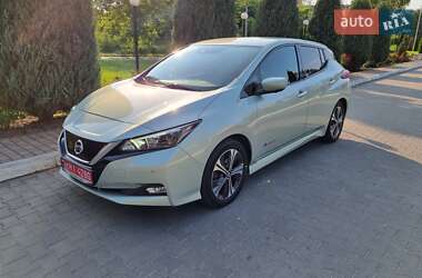 Хэтчбек Nissan Leaf 2018 в Черновцах