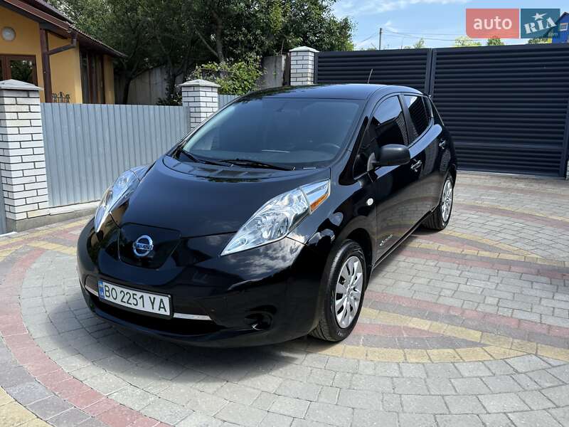Хетчбек Nissan Leaf 2015 в Тернополі фото 7 Хетчбек Nissan Leaf 2015 в Тернополі