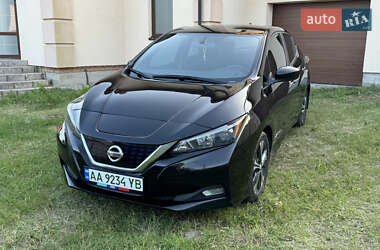 Хэтчбек Nissan Leaf 2019 в Киеве