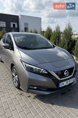 Хетчбек Nissan Leaf 2018 в Рівному