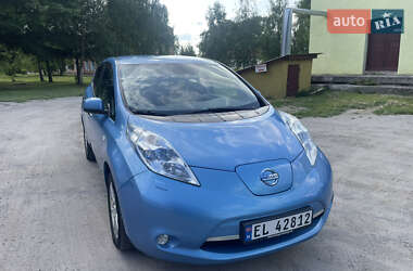 Хэтчбек Nissan Leaf 2012 в 