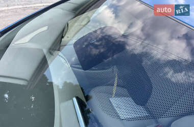 Хэтчбек Nissan Leaf 2012 в 