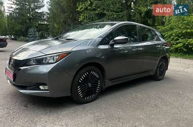 Хэтчбек Nissan Leaf 2024 в Хмельницком