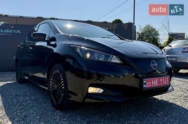 Хэтчбек Nissan Leaf 2022 в Самборе