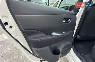Хэтчбек Nissan Leaf 2020 в 