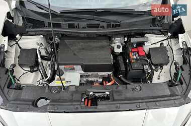 Хэтчбек Nissan Leaf 2020 в 