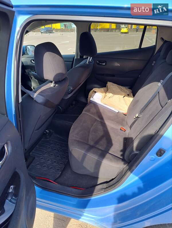 Хетчбек Nissan Leaf 2013 в Житомирі
