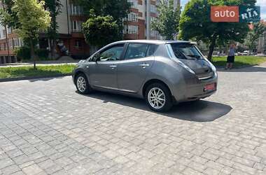 Хэтчбек Nissan Leaf 2013 в 
