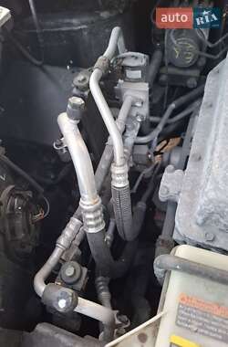Хэтчбек Nissan Leaf 2013 в 