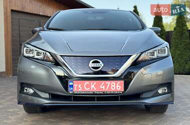 Хетчбек Nissan Leaf 2020 в 