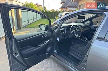 Хетчбек Nissan Leaf 2020 в 