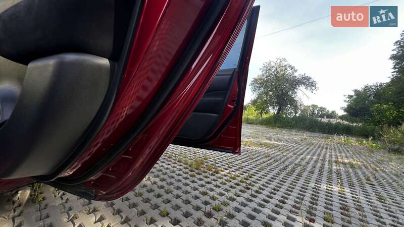 Хетчбек Nissan Leaf 2013 в Тульчині