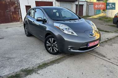 Хэтчбек Nissan Leaf 2014 в Тальном