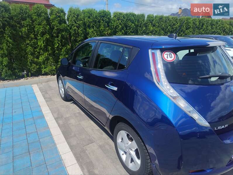 Хетчбек Nissan Leaf 2016 в Луцьку