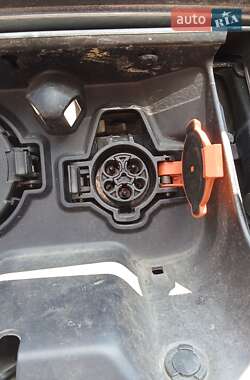 Хэтчбек Nissan Leaf 2015 в 