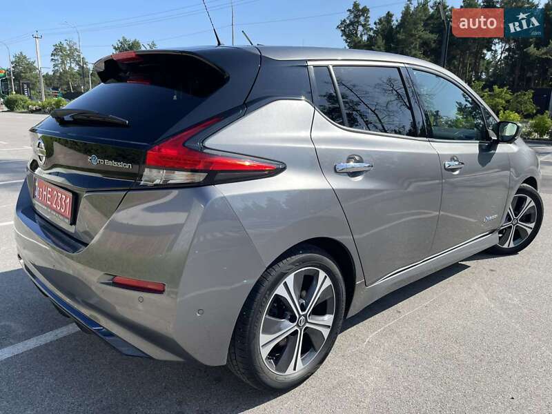 Хетчбек Nissan Leaf 2018 в Києві
