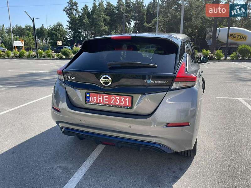 Хетчбек Nissan Leaf 2018 в Києві