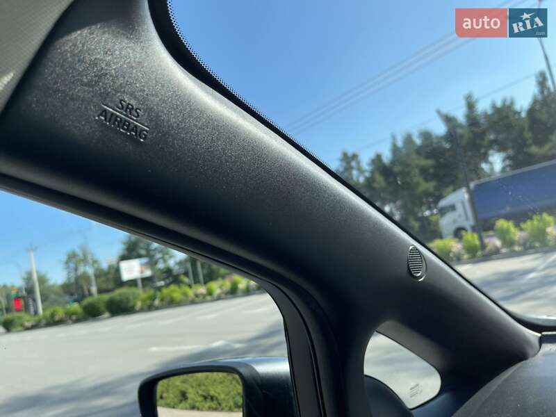 Хетчбек Nissan Leaf 2018 в Києві