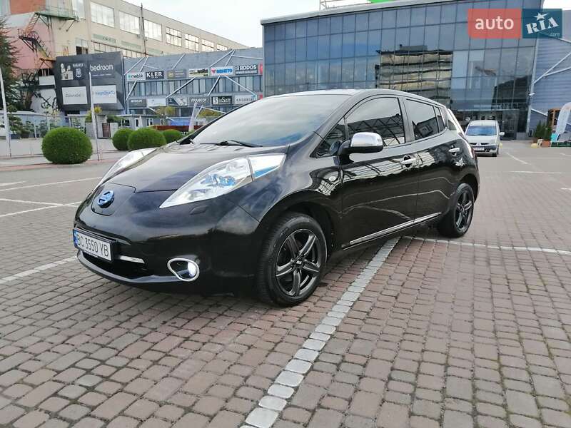 Хетчбек Nissan Leaf 2013 в Львові