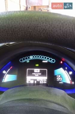 Хэтчбек Nissan Leaf 2016 в Полтаве