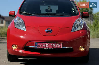 Хэтчбек Nissan Leaf 2015 в Ровно
