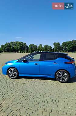 Хетчбек Nissan Leaf 2021 в 