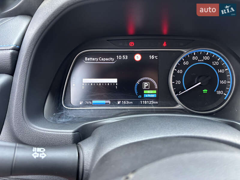 Хэтчбек Nissan Leaf 2018 в Днепре