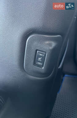 Хэтчбек Nissan Leaf 2015 в 