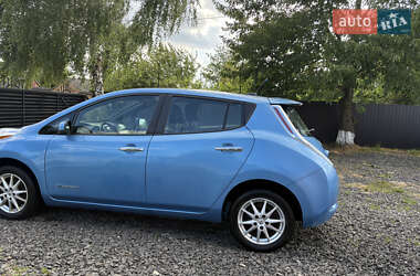 Хетчбек Nissan Leaf 2013 в 