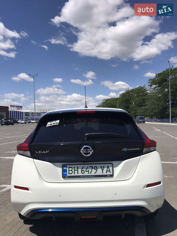 Хэтчбек Nissan Leaf 2020 в Одессе
