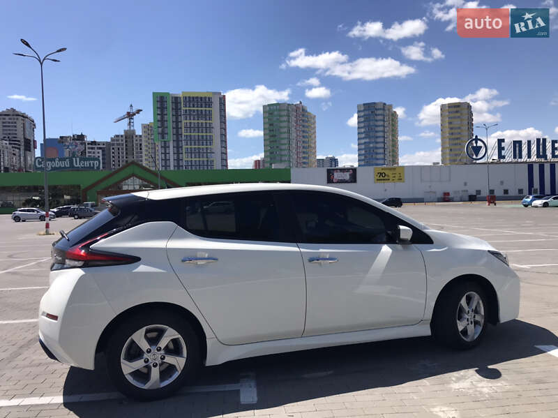 Хэтчбек Nissan Leaf 2020 в Одессе