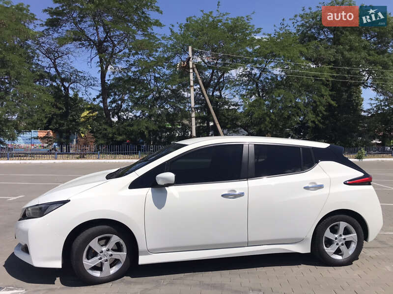 Хэтчбек Nissan Leaf 2020 в Одессе