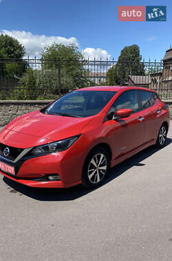 Хетчбек Nissan Leaf 2018 в Кам'янському