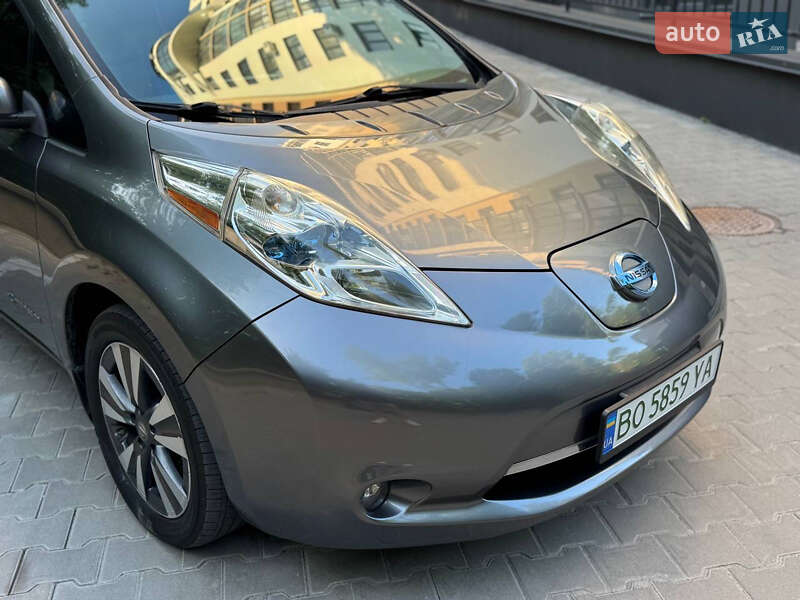 Хэтчбек Nissan Leaf 2014 в Тернополе
