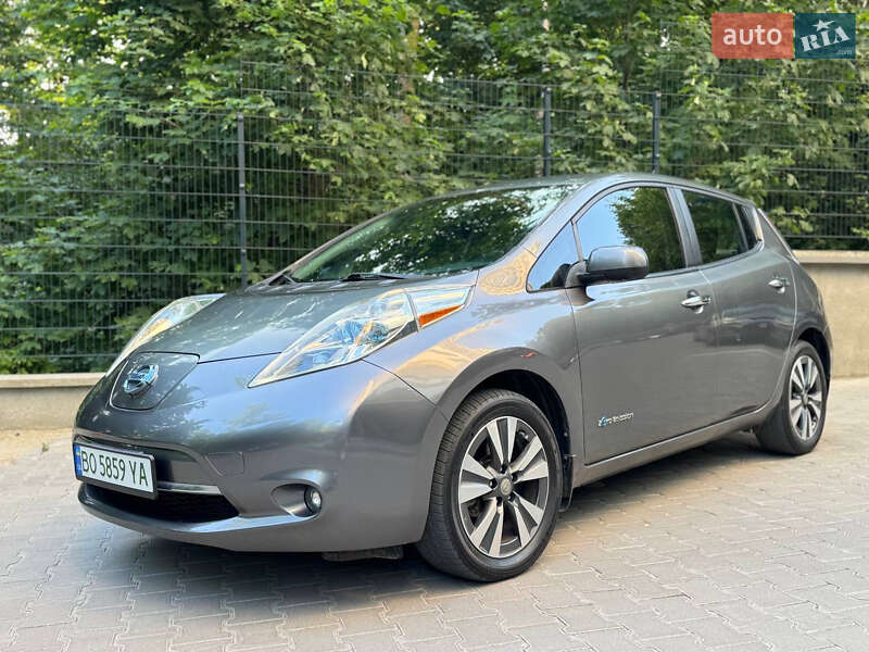 Хэтчбек Nissan Leaf 2014 в Тернополе