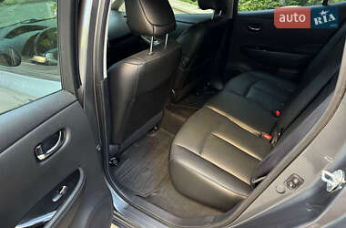 Хетчбек Nissan Leaf 2014 в 