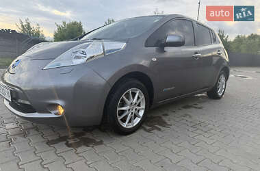 Хэтчбек Nissan Leaf 2015 в Каменке