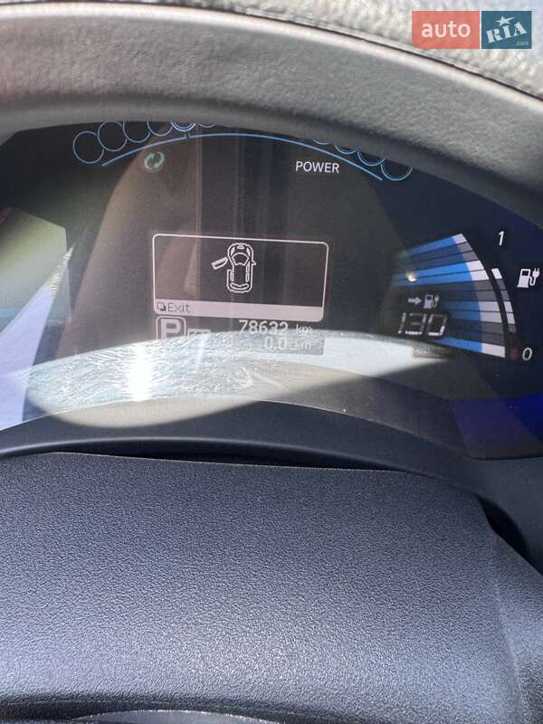 Хетчбек Nissan Leaf 2016 в Дніпрі